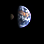Země na snímku ze sondy Deep Impact