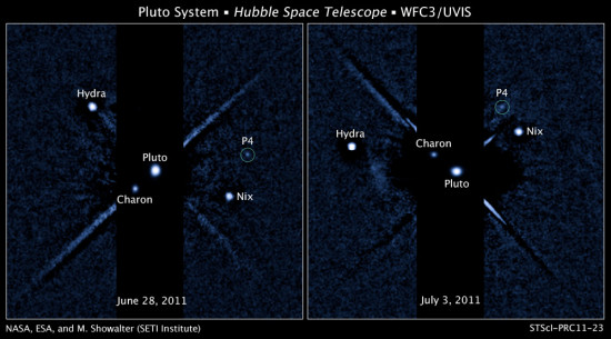 Tři známé měsíce Pluta a jeden nově objevený (P4) na snímku z Hubblova dalekohledu. Credit: NASA, ESA, and M. Showalter (SETI Institute)