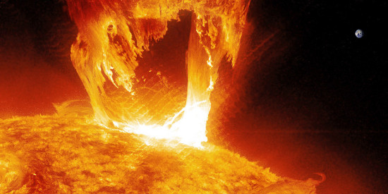 Erupce kategorie M dne 16. dubna 2012. Credit: NASA